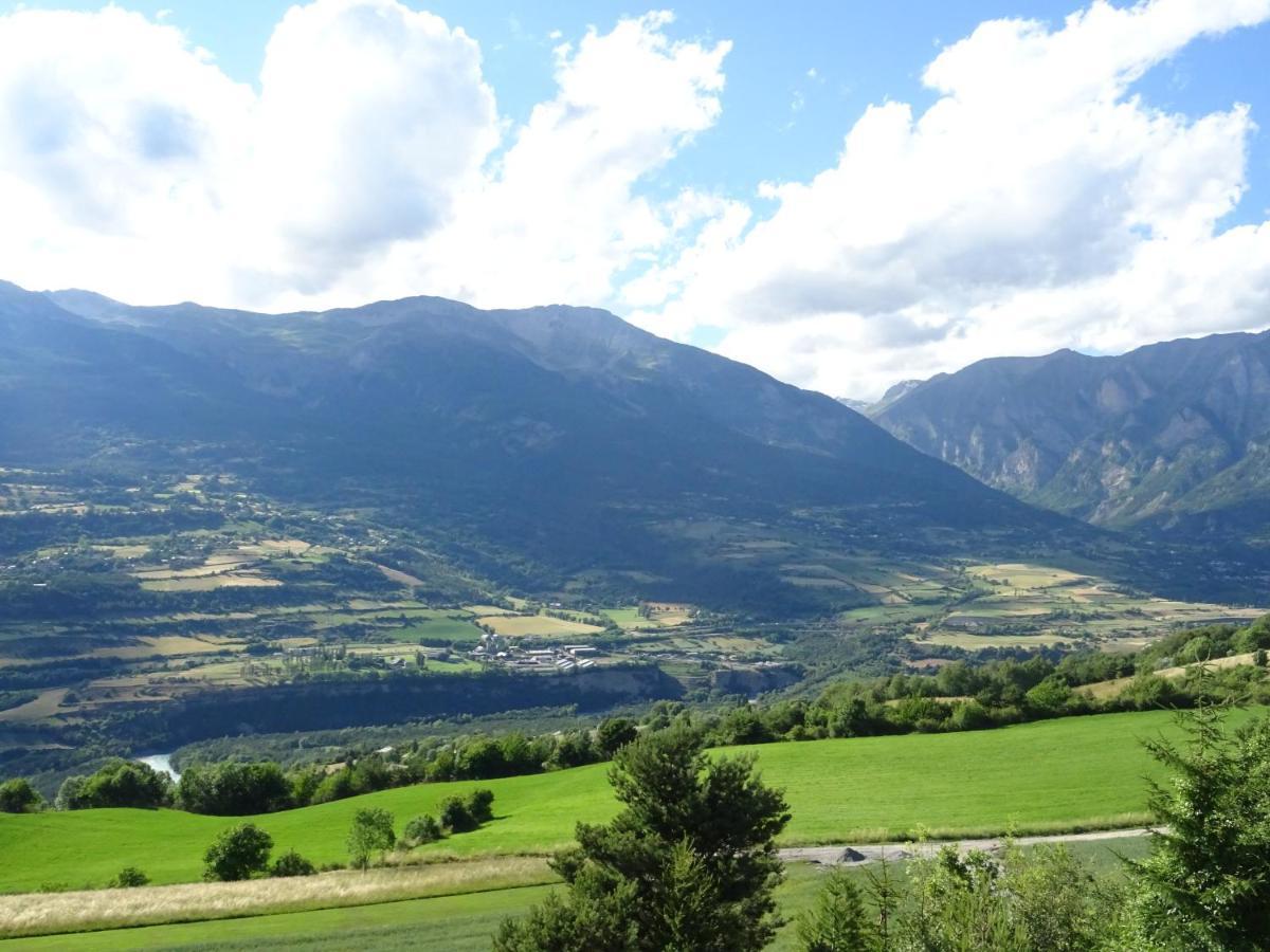 Le Massif Des Ecrins